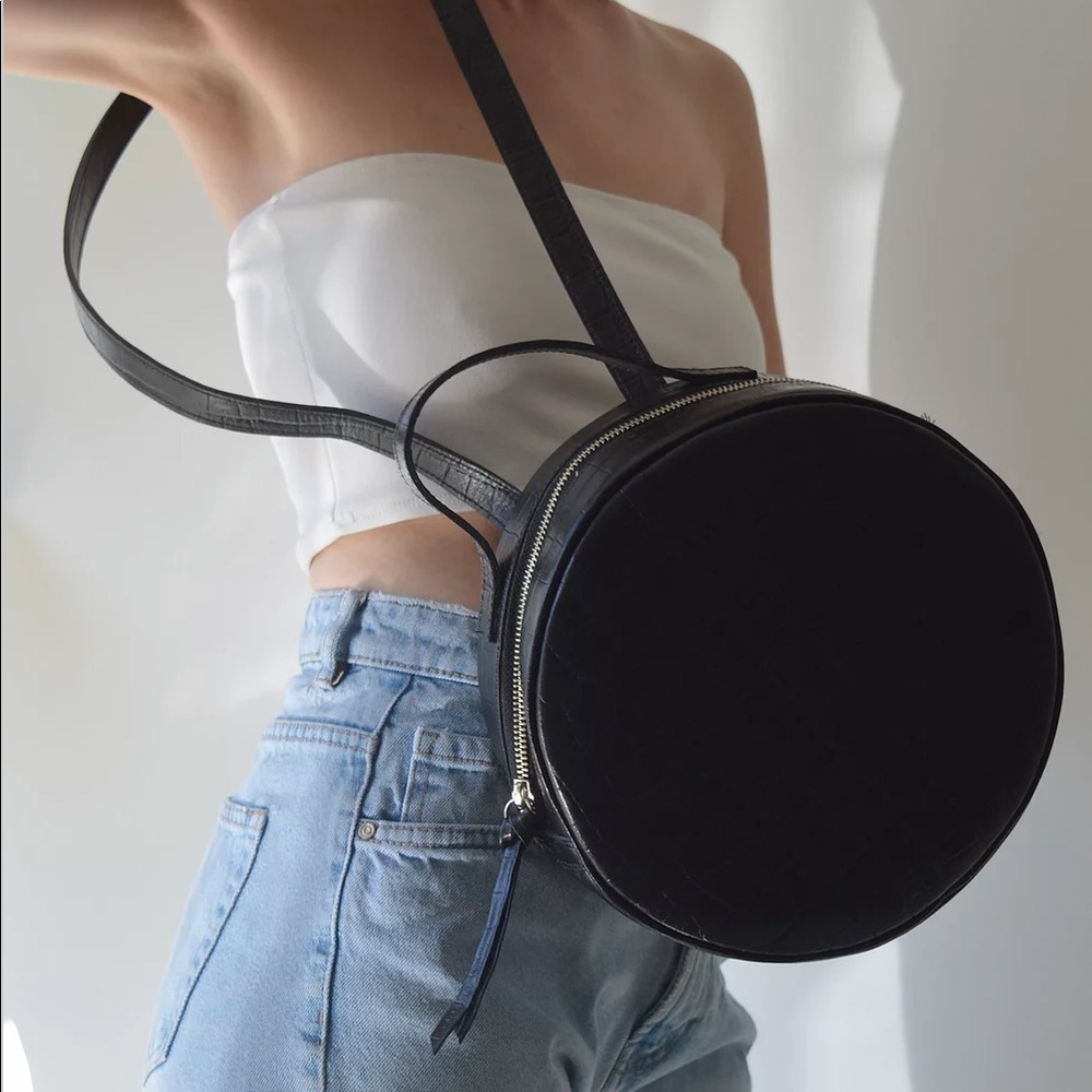 BRAND NEW LEATHER BAG